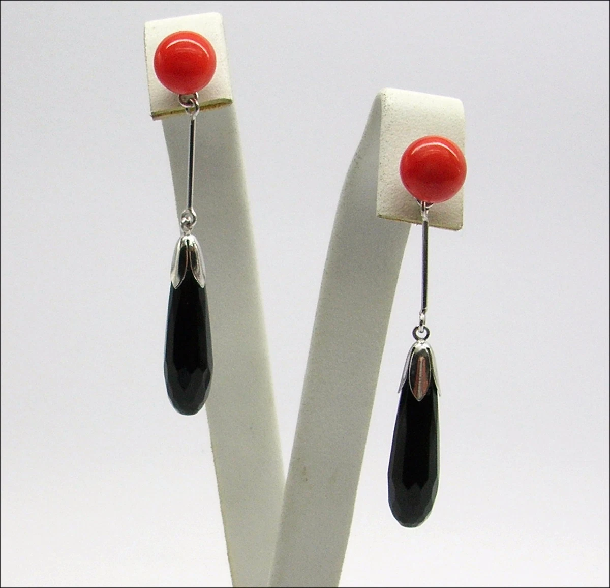 Boucles D'oreilles Pendantes Corail Naturel – Peau De Pêche Et Métal Doré – Vintage