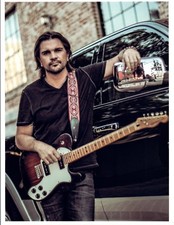 JUANES Signed Autographed 8x10 Photo Ekhymosis COA VD