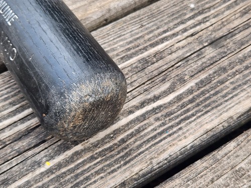 Louisville Slugger Baseball Bat M110 30 oz 32-3/4" SANCHEZ On Knob Game Used? - Picture 8 of 24