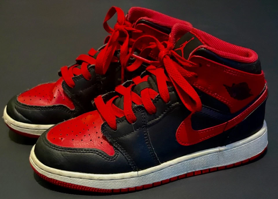 Talla 9.5 - Air Jordan 1 Retro 2001 Bred Foto 4 de 4
