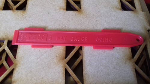 Laser Cut OO Gauge Four Track Model Railway Girder Bridge Kit 3mm MDF 80cms Long - Picture 6 of 6