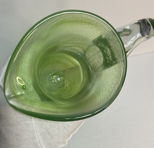 Irish Art Glass Green Pitcher 9” Kerry Crafted Ireland Shamrock Signed - Picture 8 of 13