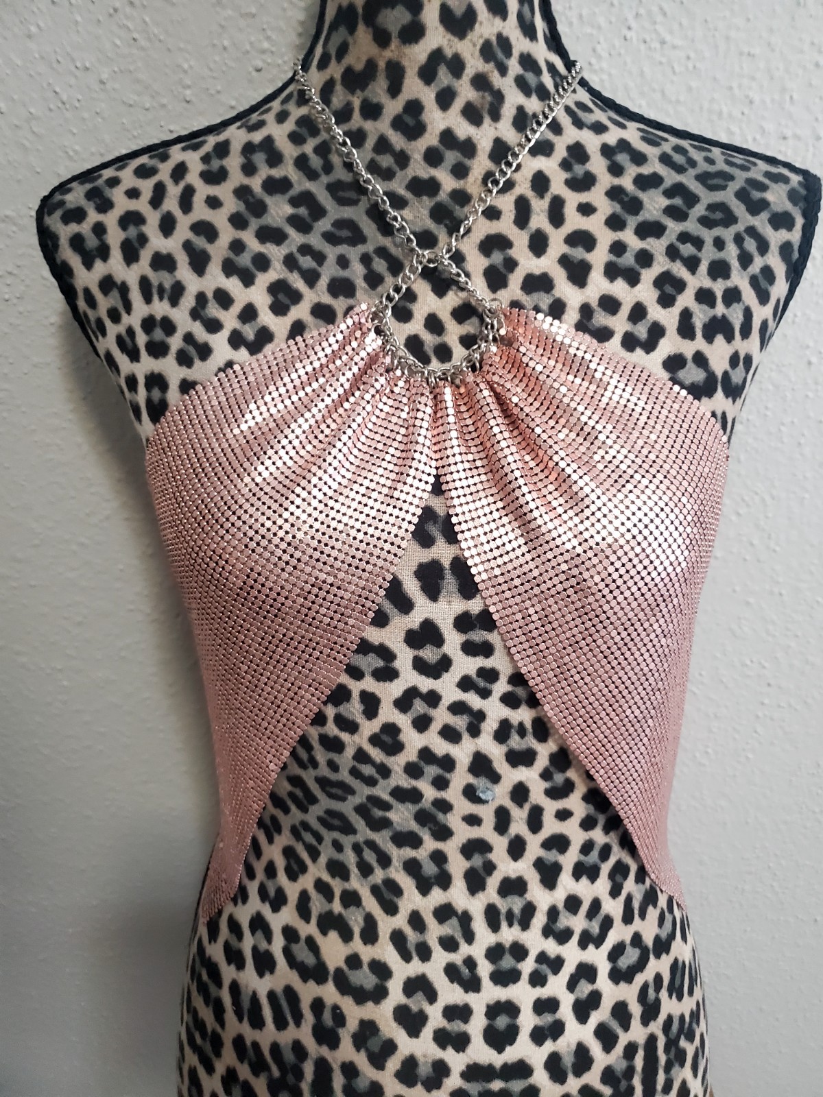 DA VEAMOR Errie Rose Gold Chainmail Halter Top NWT OS Adjustable Coachella Rave
