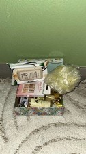 Floral Bath Accessories Set for Women with Sponge, Press On Nails, Wipes