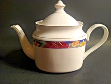 Red Sea Sonata 4 cup teapot