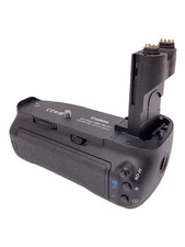 CANON Camera & Other Digital Accessories Bg-E7 Used