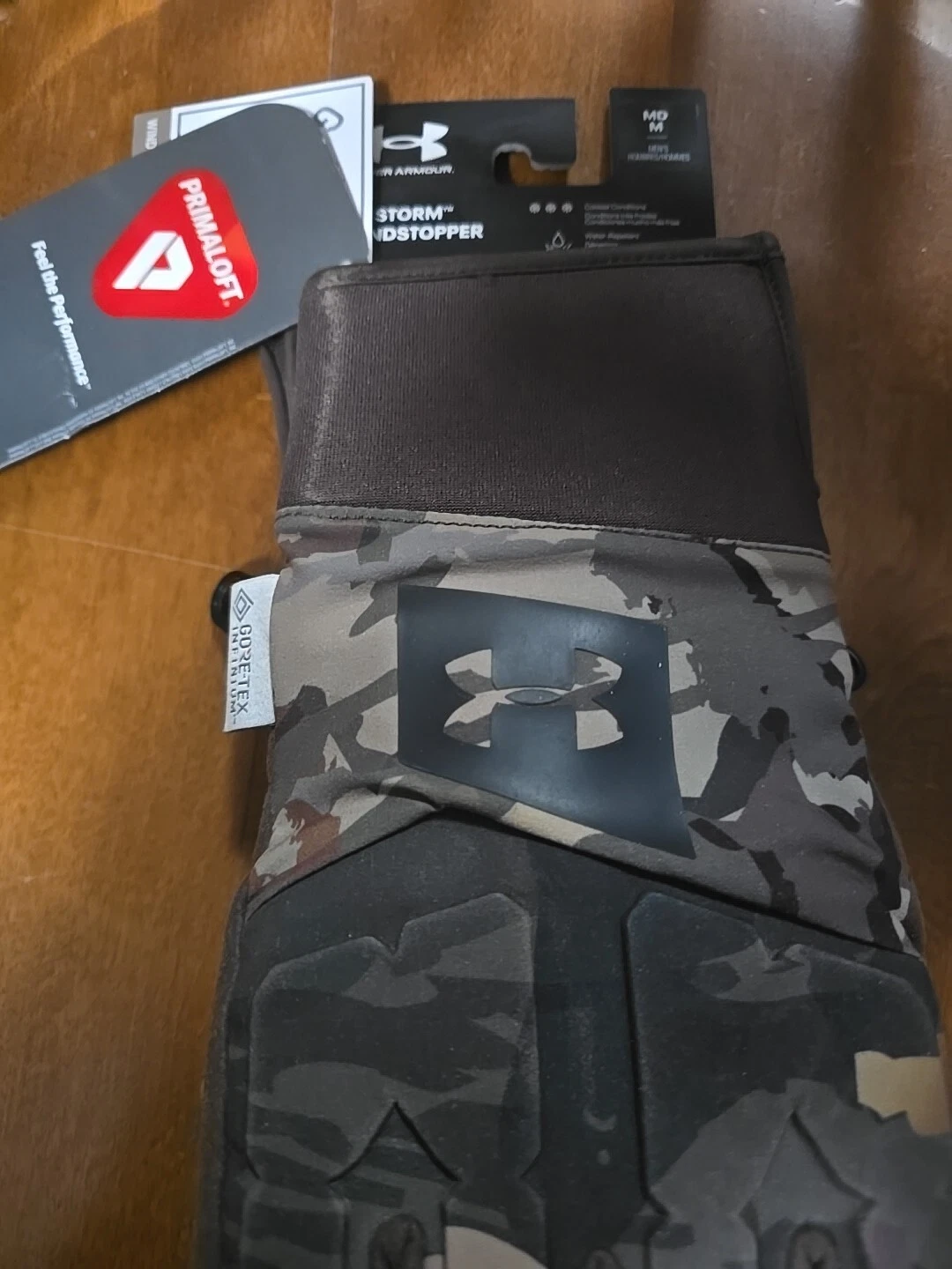 NEW WITH TAGS'Mens Under Armour Mid Season Windstoppper Hunt Gloves 998-MEDIUM