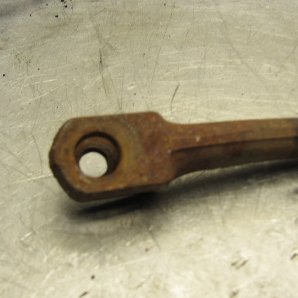 Honda V30 Magna VT500C 1984 soporte lateral resorte 50540-MJ8-000 Foto 3 de 4