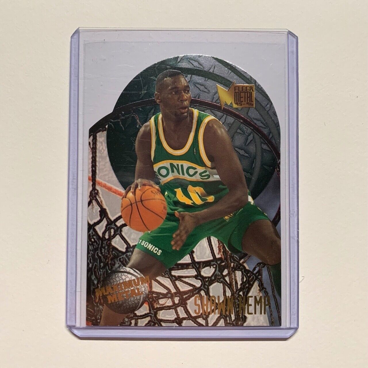 Lot Detail - 1995-96 SHAWN KEMP GAME WORN & SIGNED REEBOK