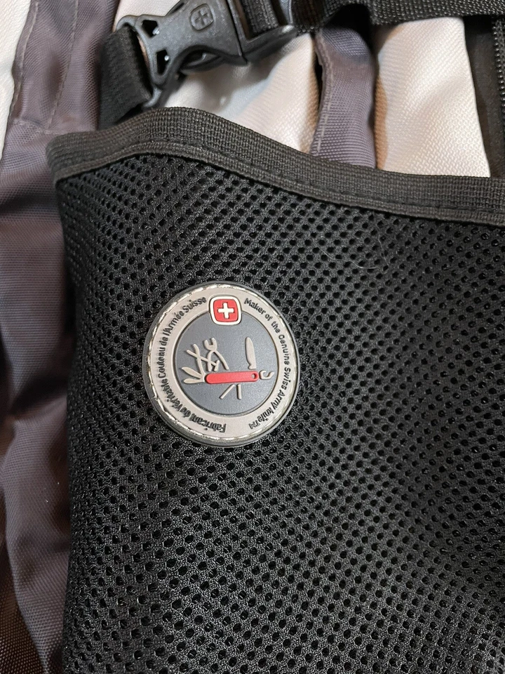 Swiss Gear Mochila Acolchada Bolsa de Viaje Mochila de Día Laptop Escuela Senderismo Multi Bolsillo Foto 4 de 4