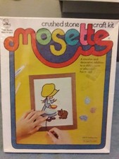 Vintage 1973 Craft Master Crushed Stone Mosette Craft Kit NOS