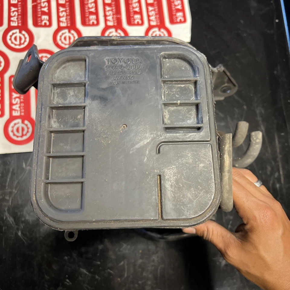 ОРИГИНАЛЬНЫЙ УГОЛЬНЫЙ ИСПАРИТЕЛЬ ПАРОВ ТОПЛИВНОГО ГАЗА LEXUS 1997-2000 SC300 SC400 КАНИСТРА - Изображение 4 из 4