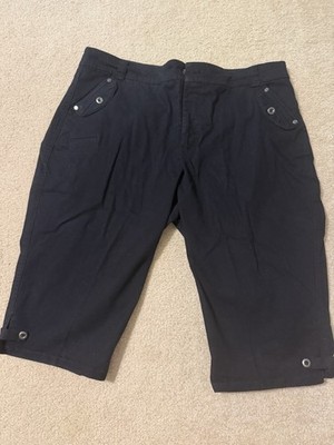 Gloria Vanderbilt Women's Solid Black Bermuda Shorts or capri pants Size 14