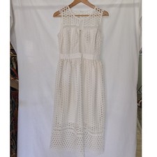 AQUA Circle Lace Illusion Midi Dress Sleeveless Sheath White Crochet Lace Small