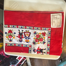 Folk Art Floral Hearts Tablecloth Rectangular Red 140x200cm Cotton Viscose