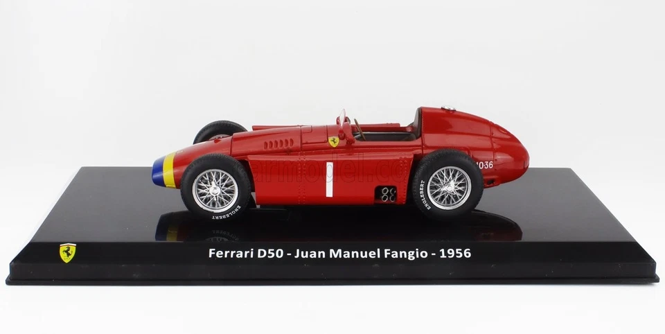 MODELLINO AUTO STATICO FERRARI F1 D50 1956 FANGIO CON VETRINA SCALA 1:24 - Immagine 4 di 4