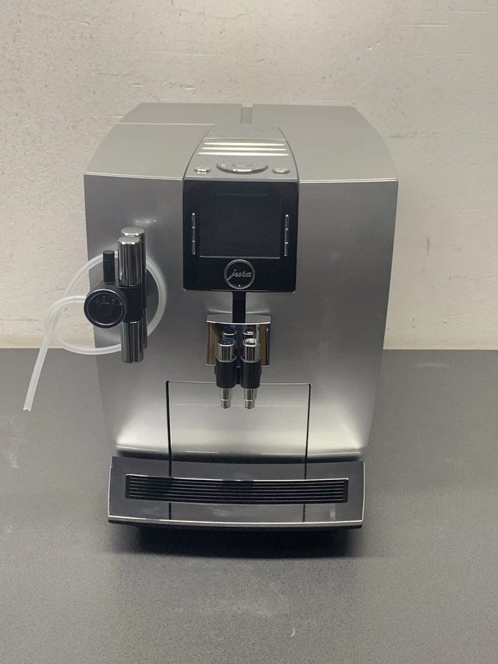 Jura J9.3 Kaffeevollautomat Espressomaschine generalüberholt 12M Gewährleistung - Bild 2 von 4