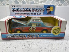 1980 Ertl Superstock Race Car Series Richard Petty 125 Scale Die Cast Metal Car