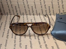 Used Ray-Ban RB4125 Cats 5000 710/51 Tortoise Brown Gradient Sunglasses w/ Case