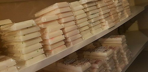 Soy Wax Melts Highly scented Fruity snap bars strong & Long Lasting scents 🌹 - Picture 2 of 11