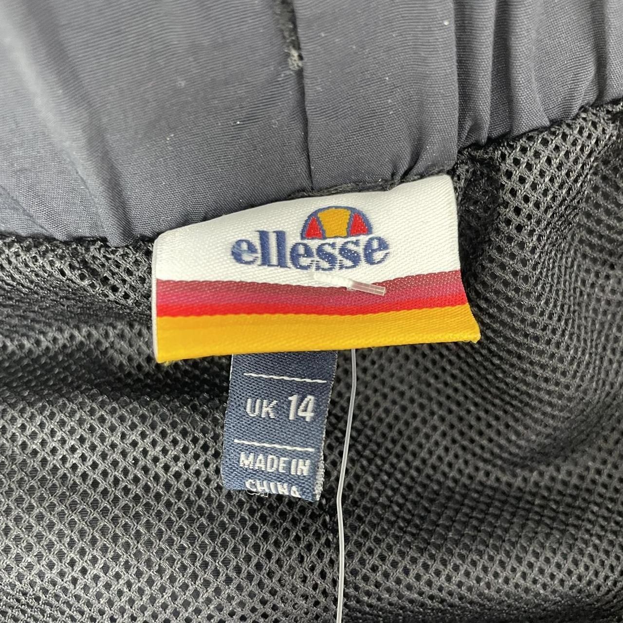 Foto 4 di 4