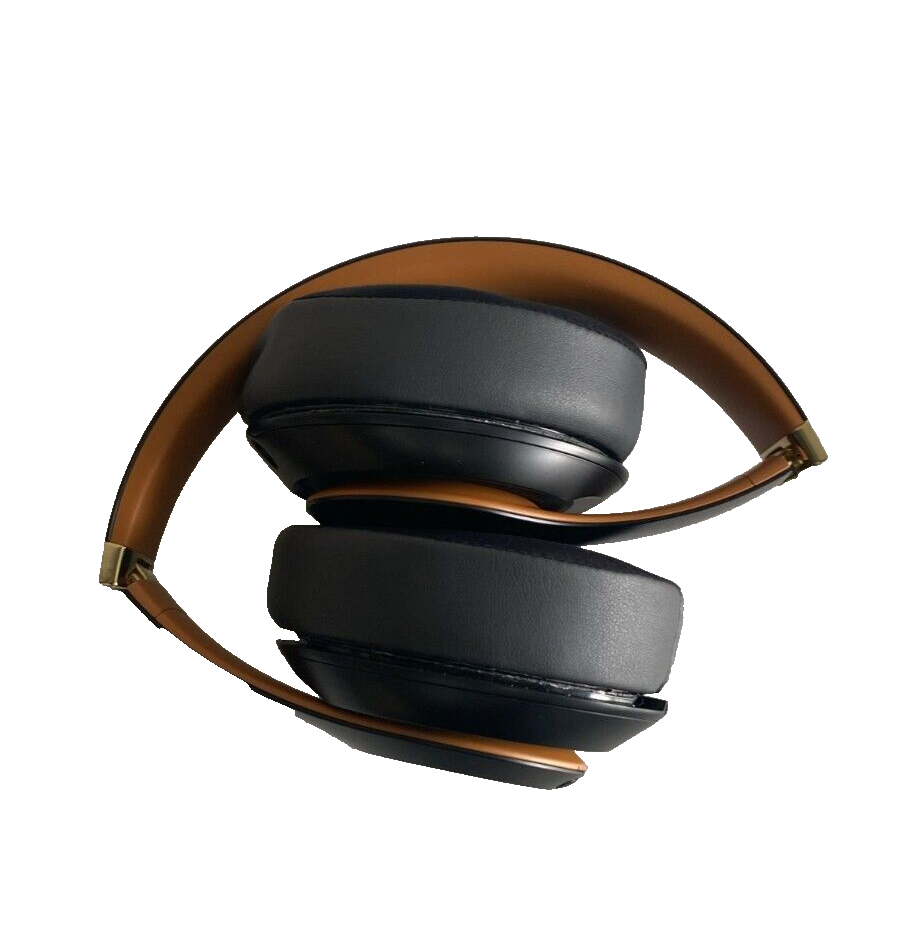 Beats Dr. Dre Studio 3 Wireless Authentic Headphones w/Cover Case