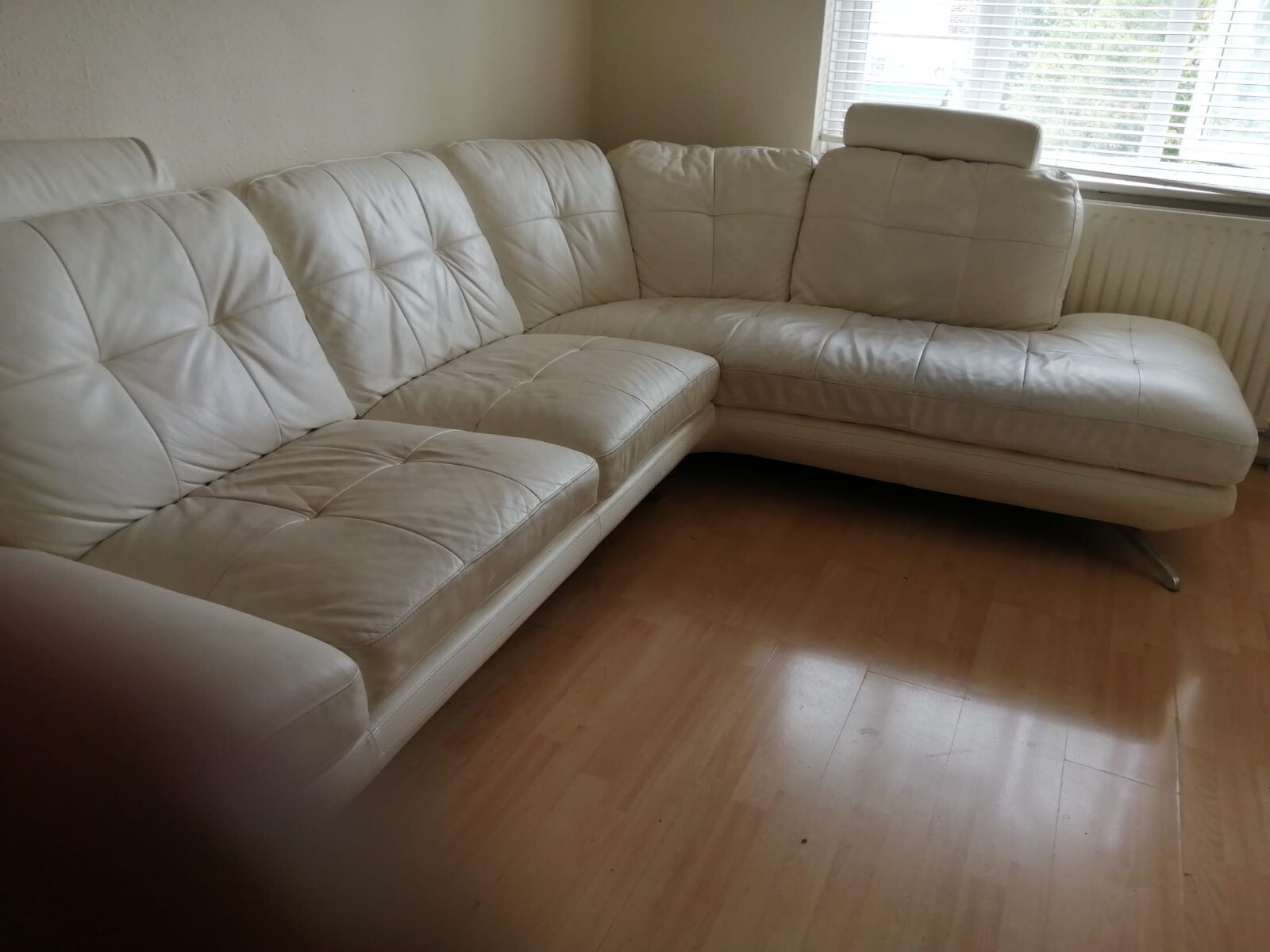 Affordable Luxury with our PreLoved LShaped White Leather Sofa eBay