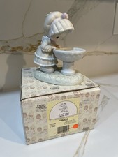 Precious Moments 522279 A Reflection of His Love Girl Figurine With Box