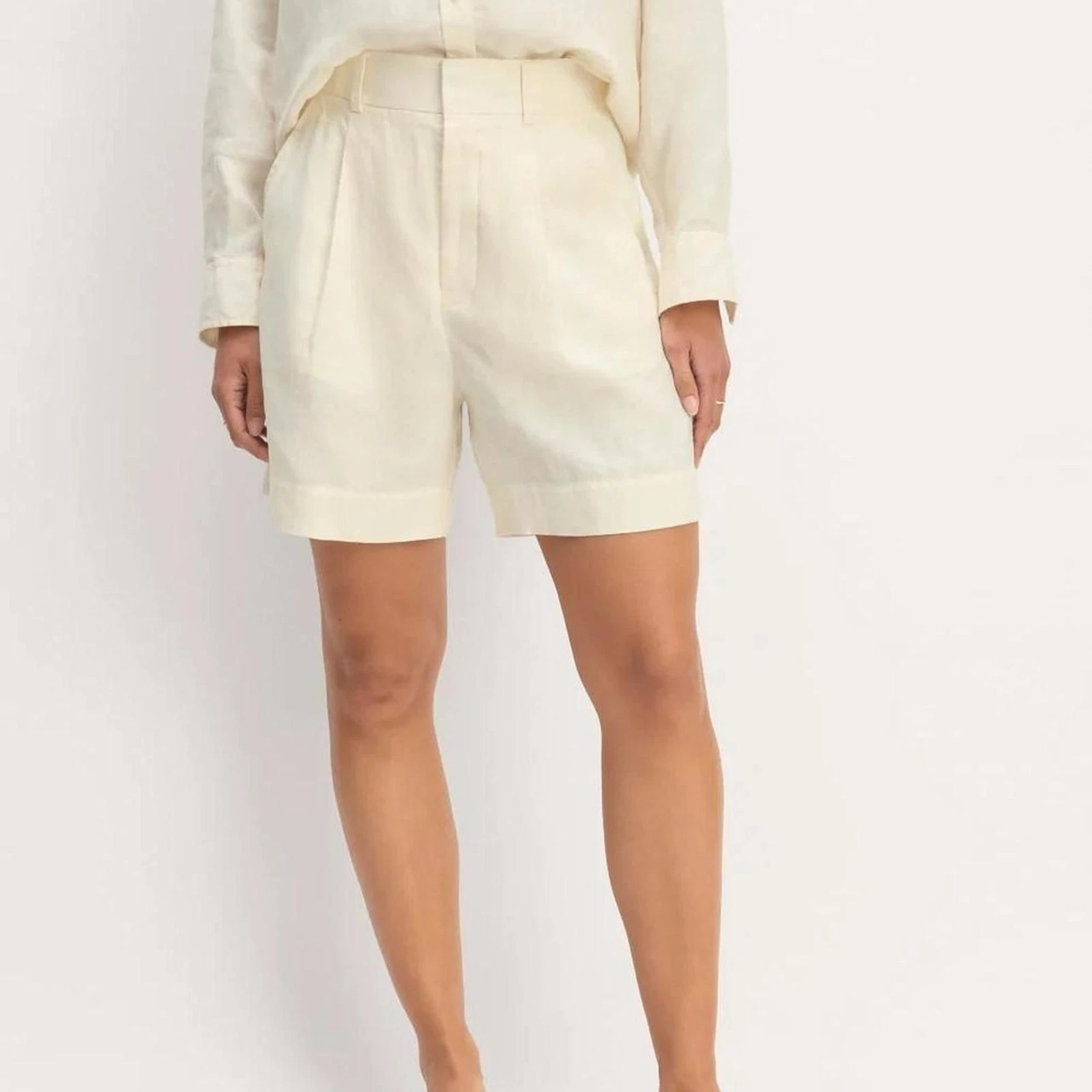 Everlane cream 100% European flax linen shorts Size 8
