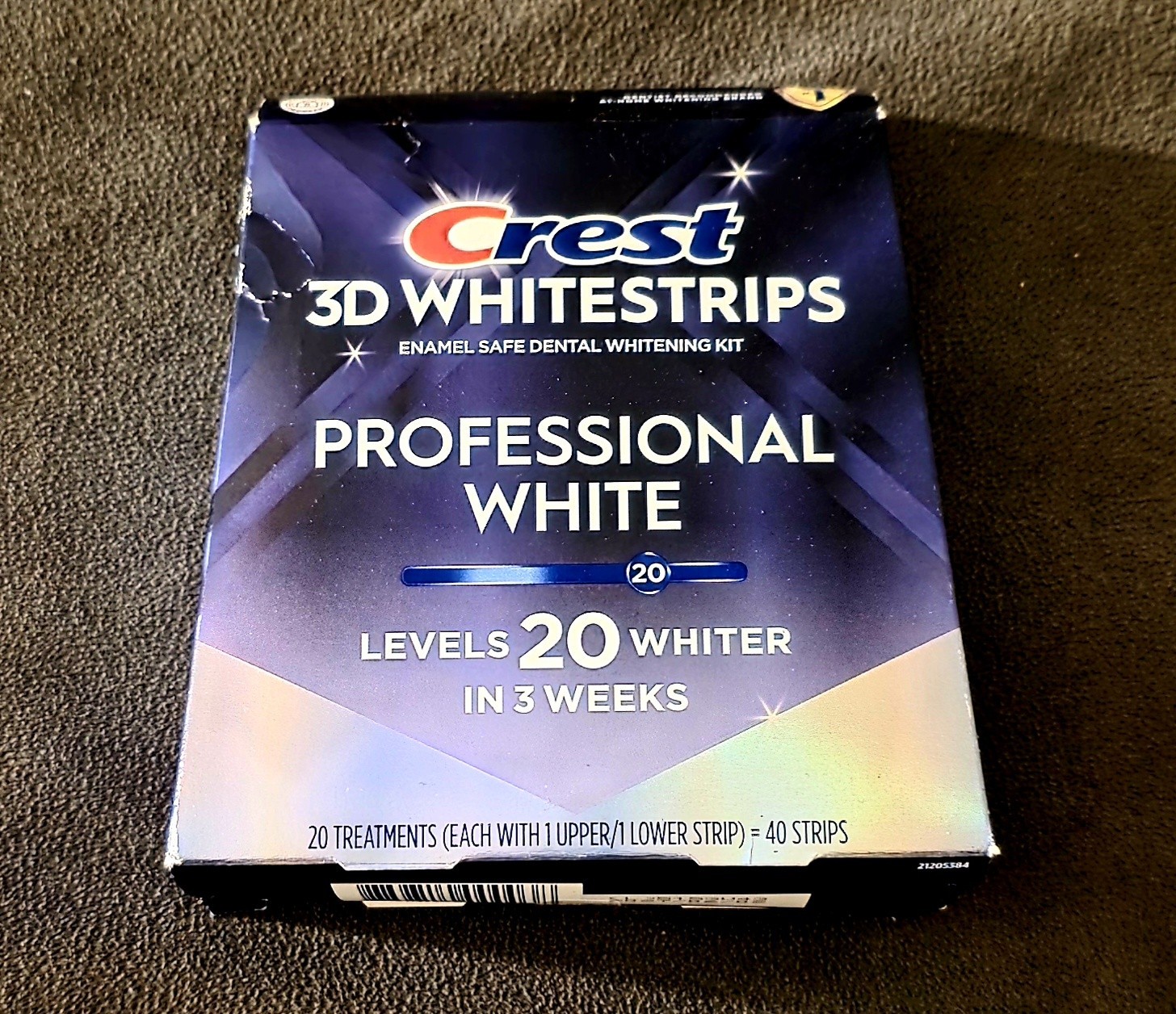 Crest 3D Whitestrips Professional White 20 Levels Whiter In 3 Wks  Exp. 05/27