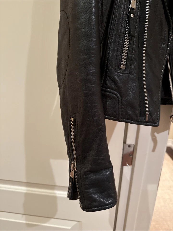 Jaqueta de motociclista feminina Balenciaga couro preto 36 - Imagem 3 de 4
