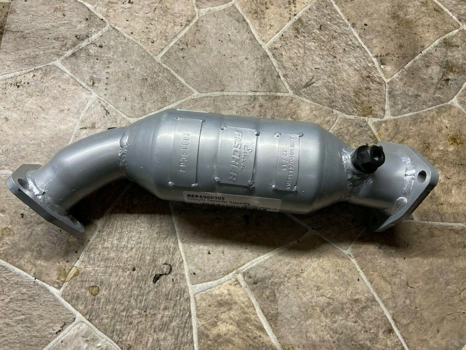 Conversor catalítico dianteiro Audi A4 01-05 A4 QUATTRO 00-05 Volkswagen PASSAT 98-03 - Imagem 3 de 4