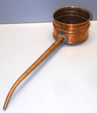 -ANCIENNE CASSSOTTE LOUCHE A EAU COUADE en CUIVRE MONTAGE QUEUE D'ARONDE    D