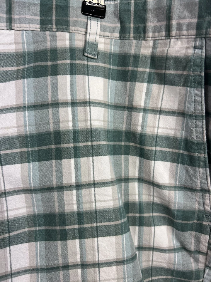 Bermudas Dockers para hombre talla 42 verde a cuadros Foto 2 de 4