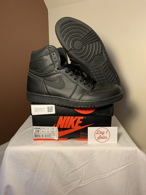 air jordan 1 retro high og triple black