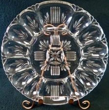 beautiful vintage glass snack deviled egg tray 10 3/4"