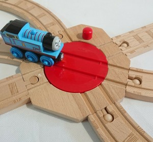 thomas wooden railway turntable