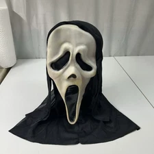 Ghost Face Scream 2 Gen 2 Mask Fun World Div Glows Read