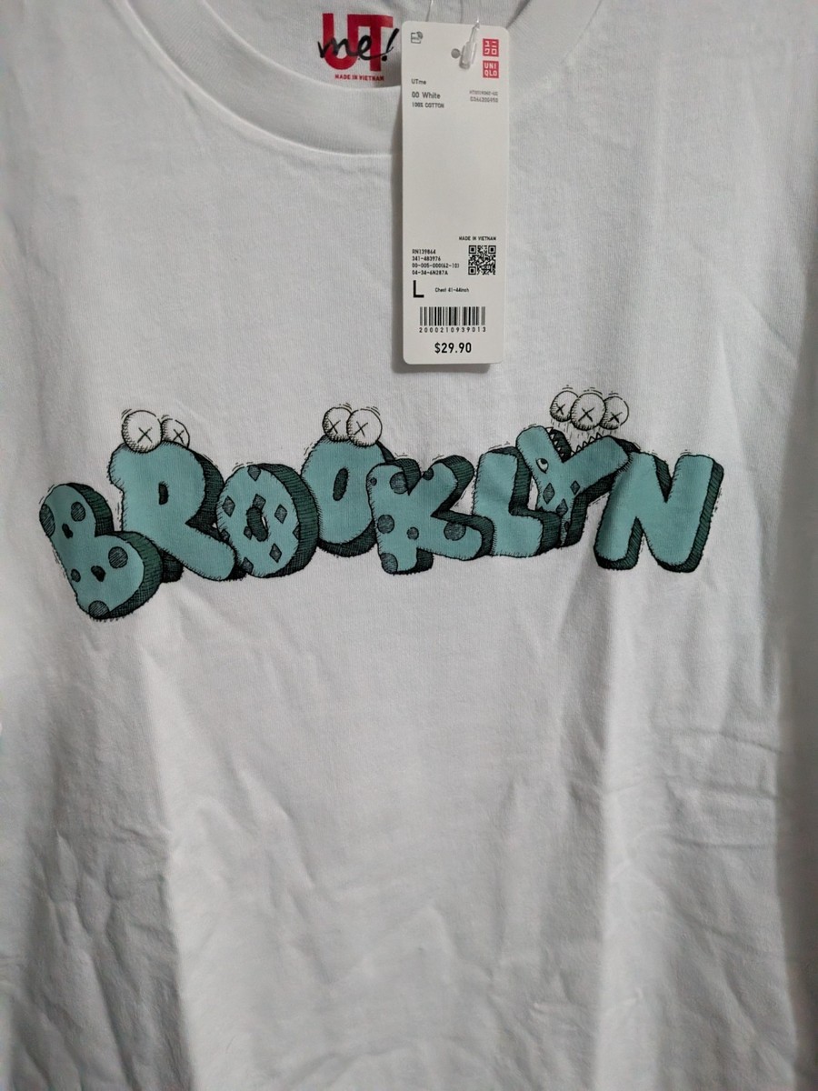 Mens uniqlo kaws Brooklyn t shirt blue green L Large New NWT