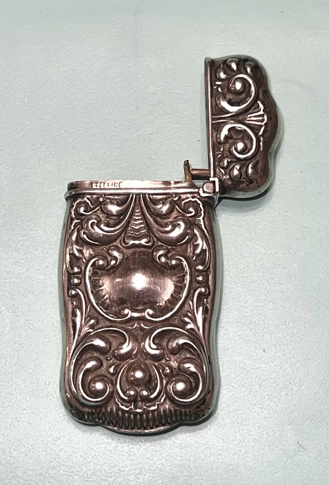 Antigua caja fuerte/vesta Art Nouveau de plata de ley, c. 1900. Foto 4 de 4