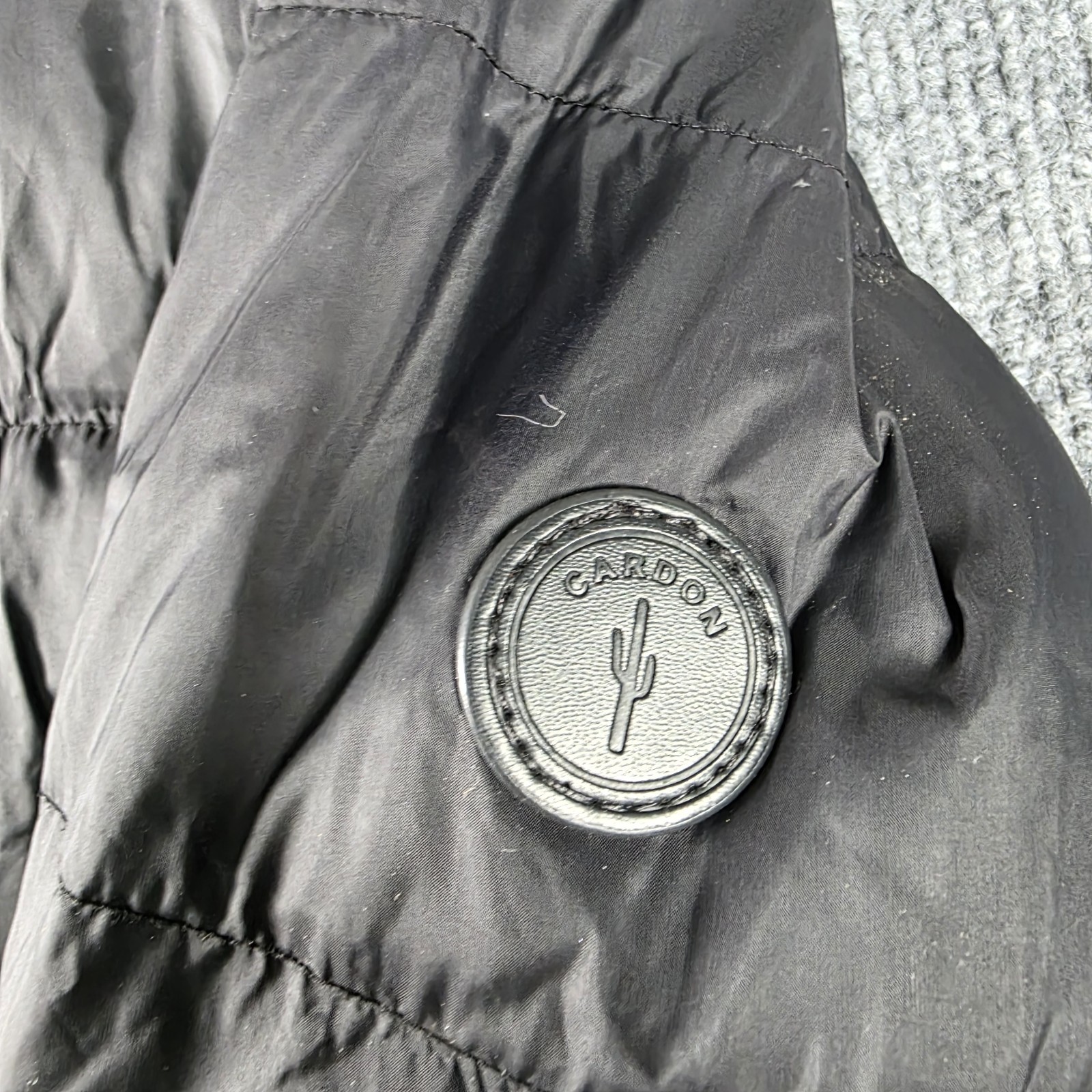 Cardon Down Jacket Size M - image 8