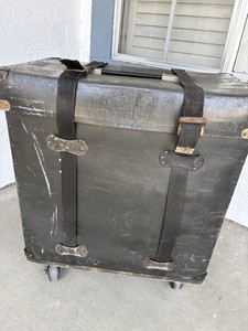 Old Vintage Drum Trap case Very Used Needs Work