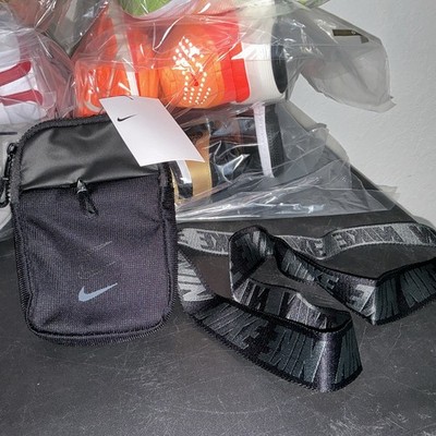 Nike Essentials Hip Bag Crossbody Concert Pouch Fit Pro Max Black BA5904-011