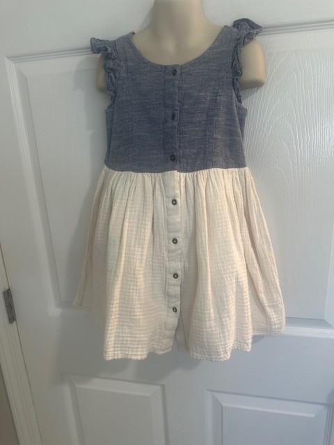 Tahara Girls Size 6 White/Gray Sleeveless Button Front Dress