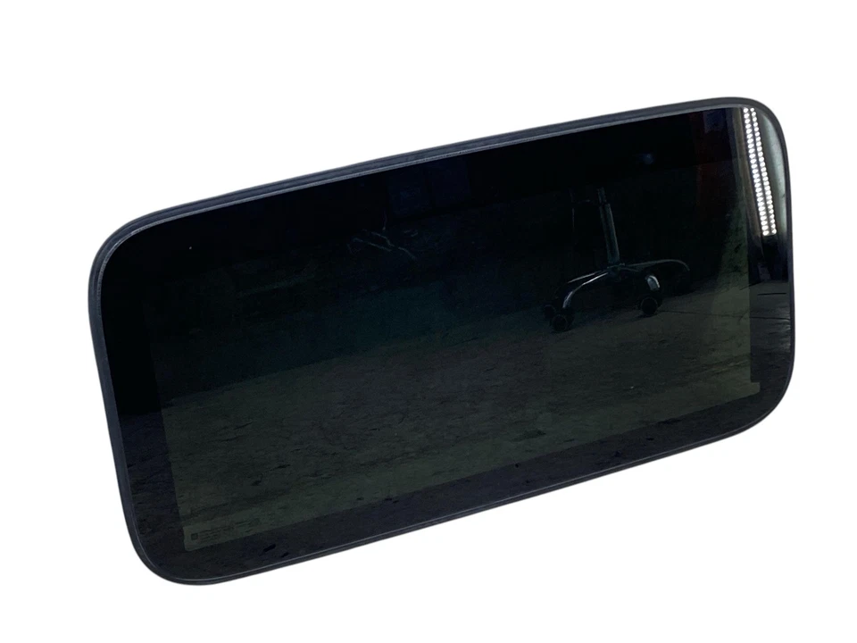 2020-2022 GMC SIERRA 3500 SUNROOF GLASS WINDOW ONLY CREW CAB OEM - Image 4 of 4