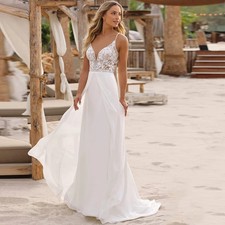 Classic Chiffon Beach Wedding Dress Appliques Lace V-Neck Sleeveless Bridal Gown