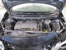 CRUZE     2018 Engine Cover 2003796