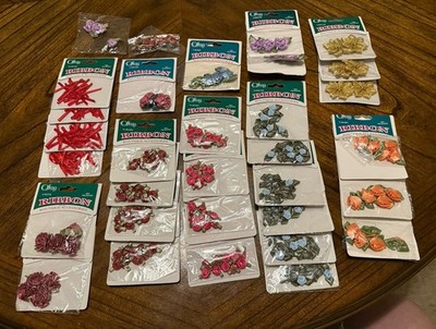 LOT OF OFFRAY RIBBON ROSES AND FLOWERS  100% POLYESTER 30 PACKS CRAFTS