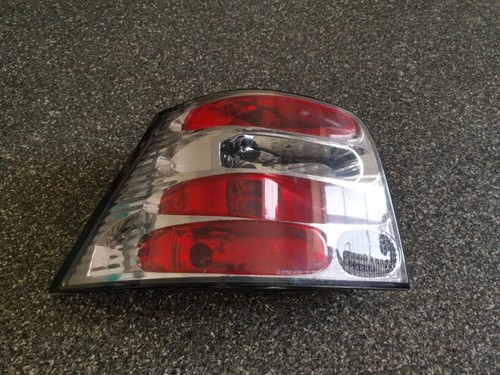 VW GOLF III 1H1 Rücklicht hinten links 1.40 Petrol 40kw 2000 33844106