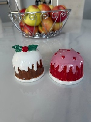 World Market Holiday Fruitcake Salt & Pepper Shakers   Ceramic Set